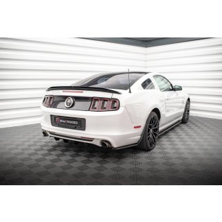 Heck Ansatz Flaps Diffusor für Ford Mustang Mk5 Facelift Carbon Look